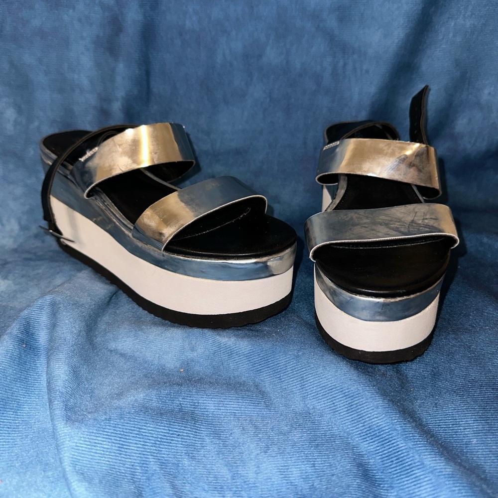Fashion Nova platform sandals